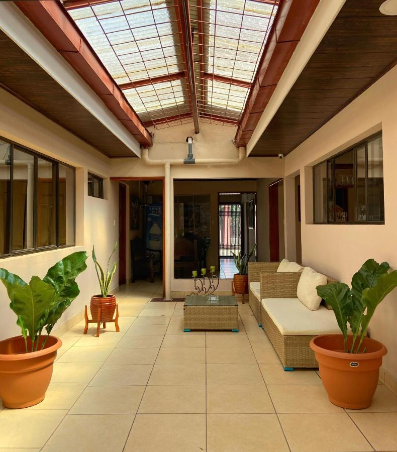 Hospedaje Coffee And Cocktails Esteli Exterior photo